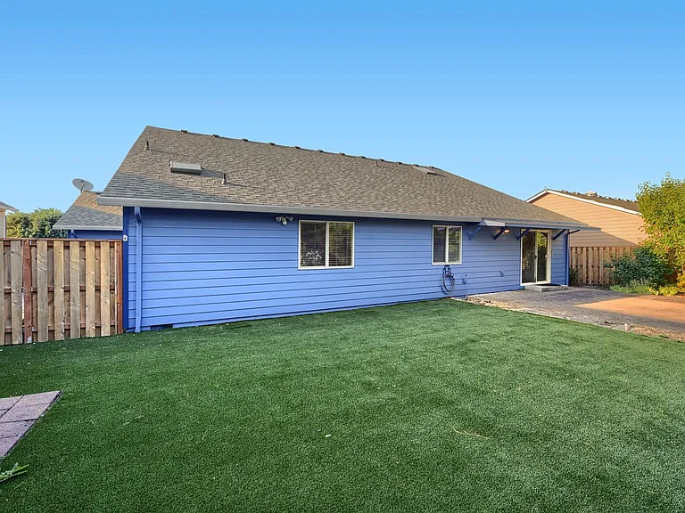 15084 Persimmon Way — Photo 25