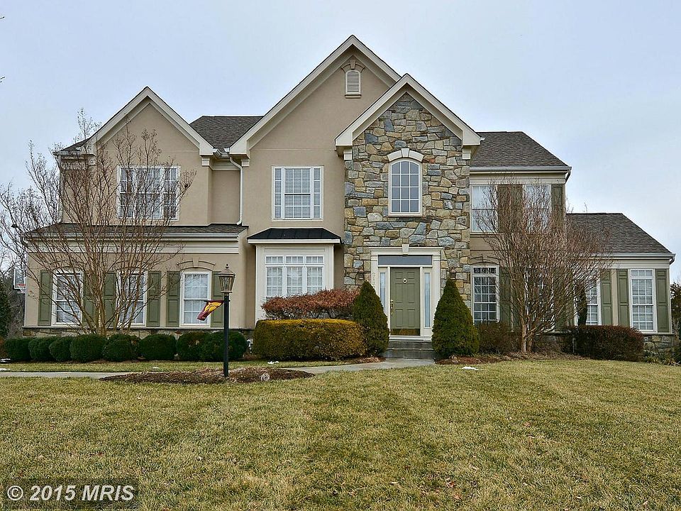 1st image of 21324 Cameron Hunt Pl