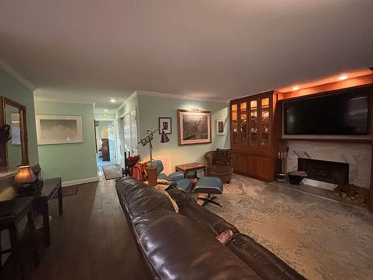 1155 Village Creek Ln #1 — Photo 3