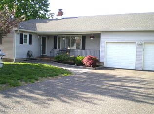 113 Holly Tree Ln, Toms River, NJ 08753