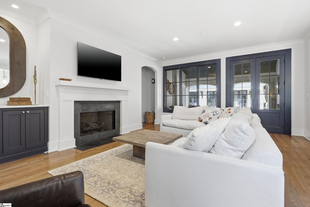 21 Parkside Dr, Greenville, SC - View 6
