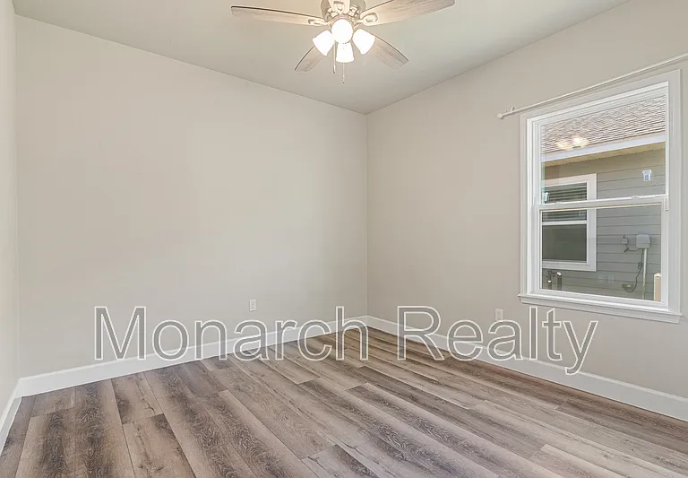 1689 SW 71st Cir — Photo 27