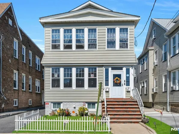 135 Rutherford Pl, Kearny, NJ 07032