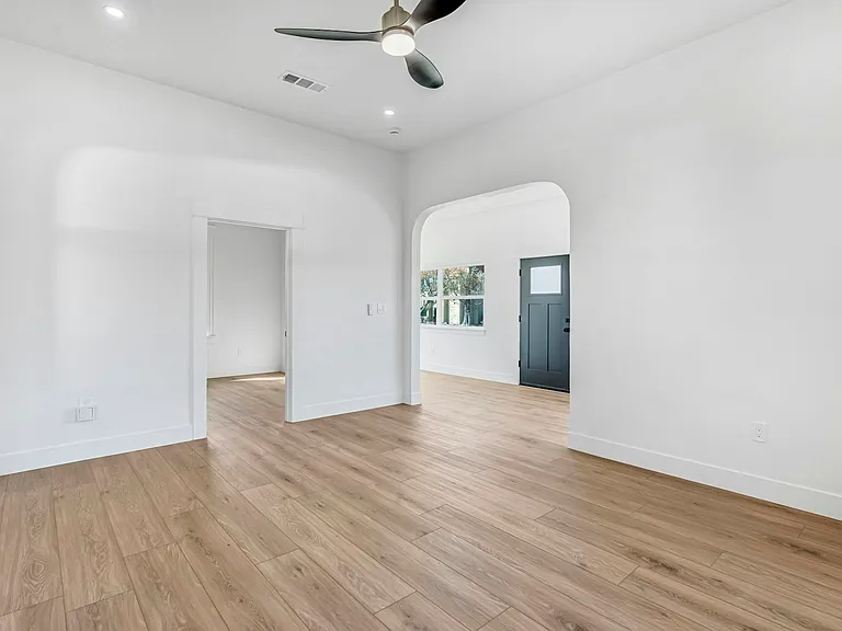 406 Sierra Ave — Photo 14