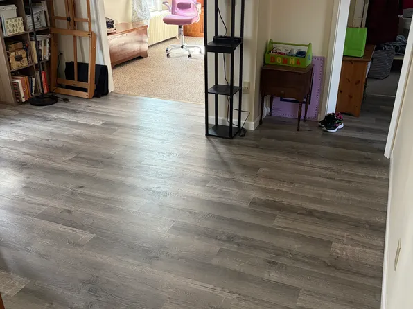 31 Park St #2, Thomaston, CT 06787