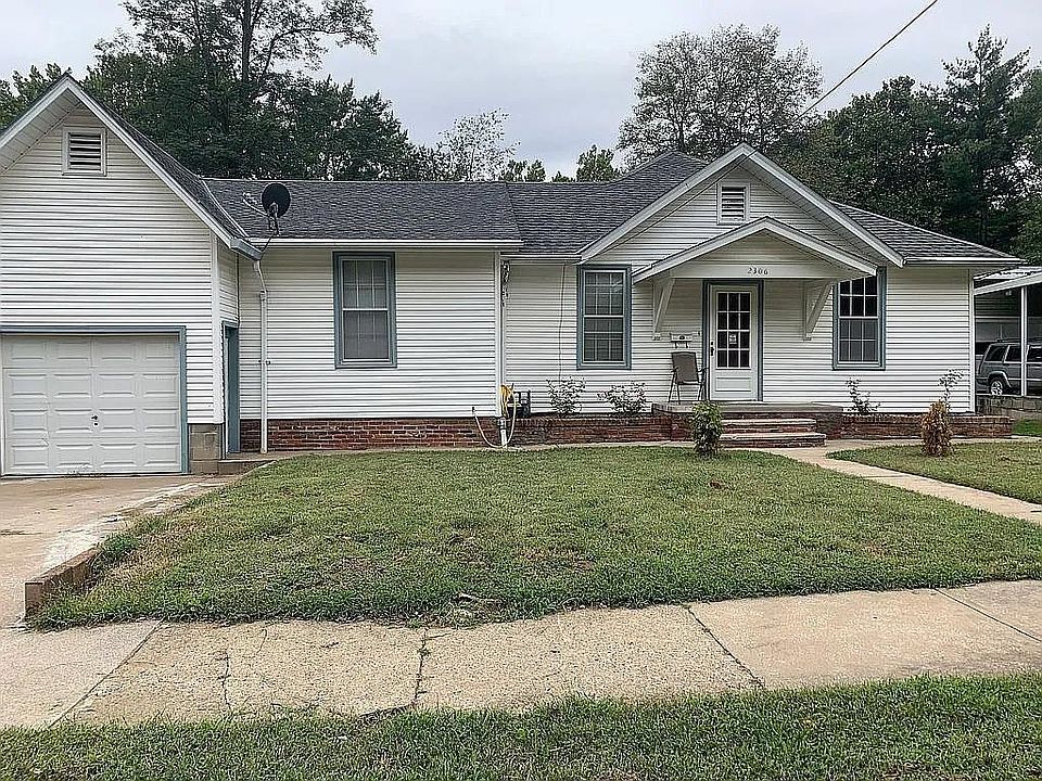 1st image of 2306 W Circle Dr
