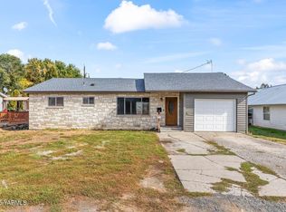 1407 S 20th Ave, Yakima, WA 98902