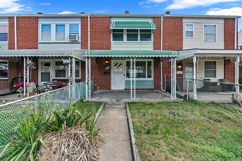 Building Photo - 2025 Kelmore Rd #1