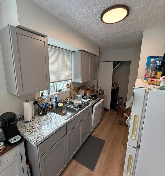 1250 Lilac Ave — Photo 2