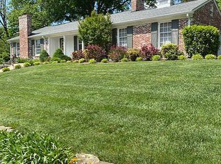 3301 Springcrest Dr, Spring Valley, KY 40241