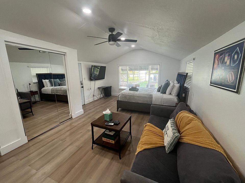 1st image of 1509 NW 3rd Ave Unit 3