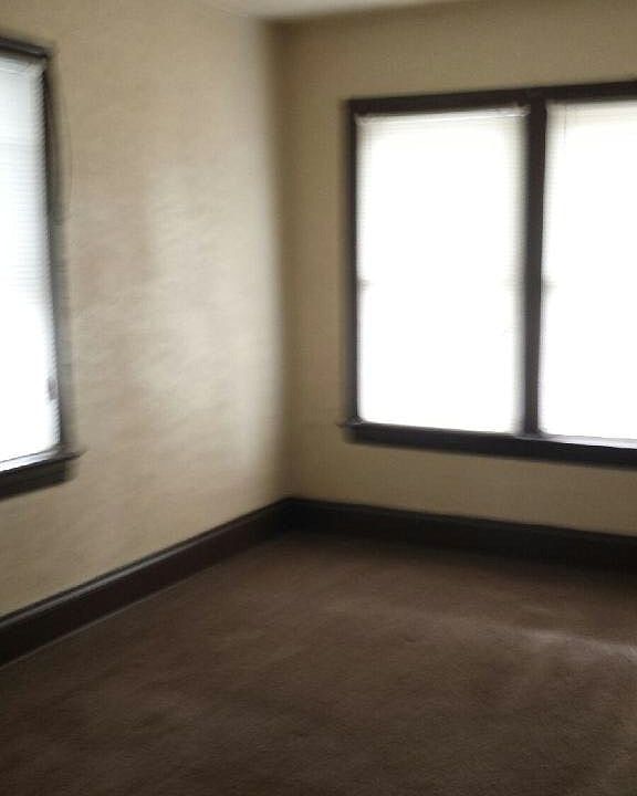 2nd image of 1760 Lee Rd #Up