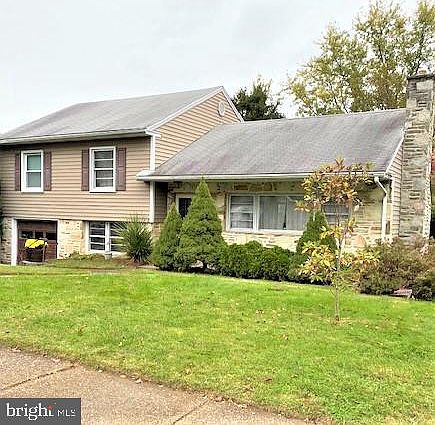 2nd image of 327 Leona Ave