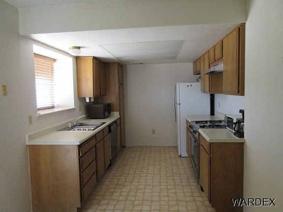 4th image of 3083 Antigua Dr