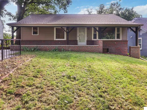 944 N 7th St, Seward, NE 68434