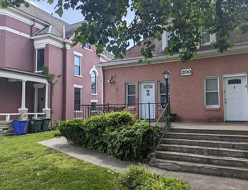 200 E Maxwell St #7 Photo 1