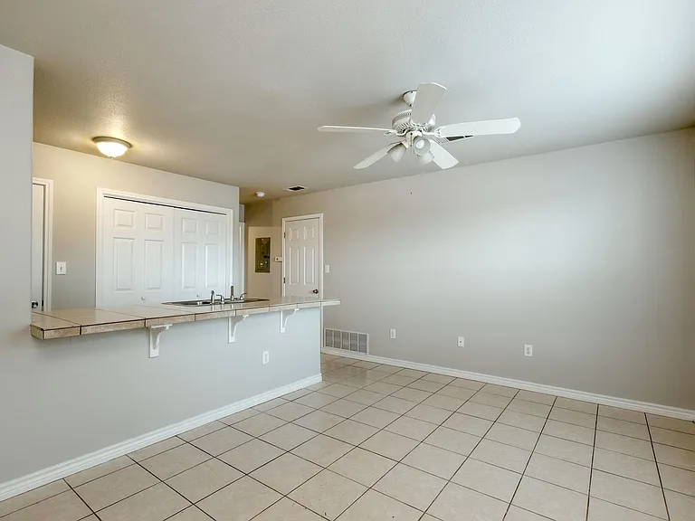 107 Castleberry Ct #C — Photo 5