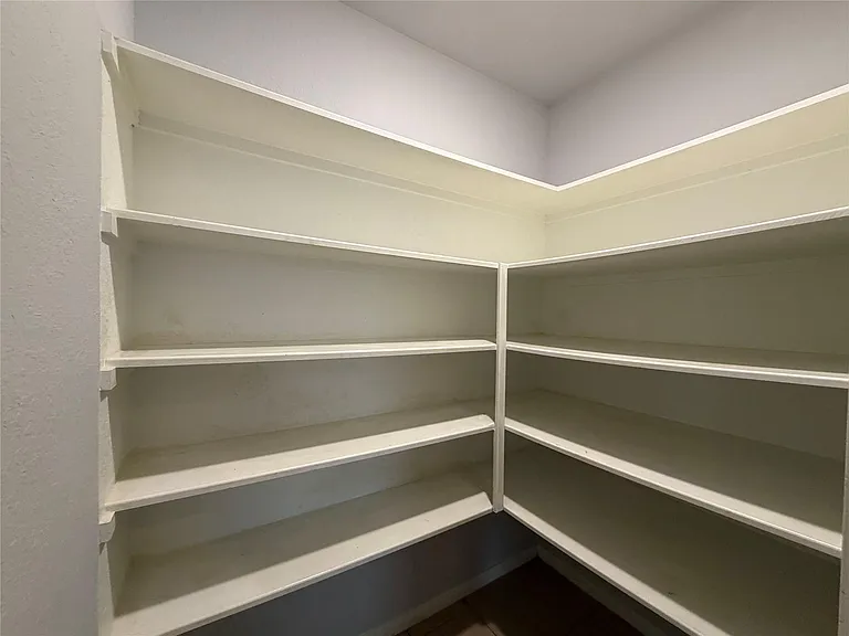 8023 Clover Leaf Dr — Photo 15