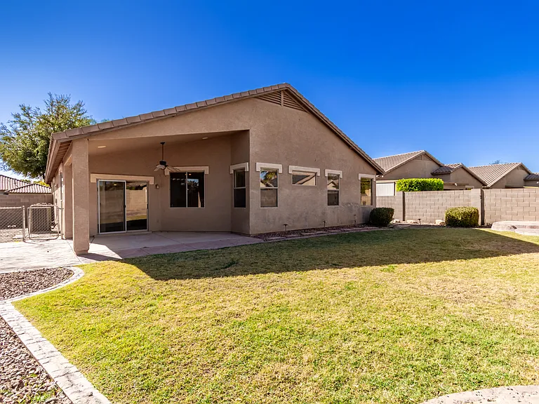4384 E Cherry Hills Dr — Photo 45