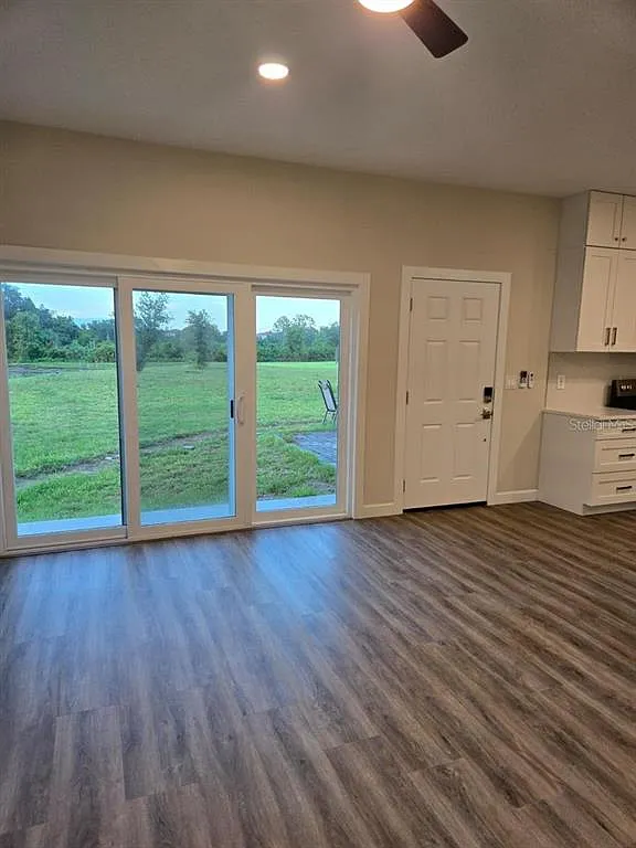1 bed, 1.0 bath, 500 sqft, $1,300 — Photo 3