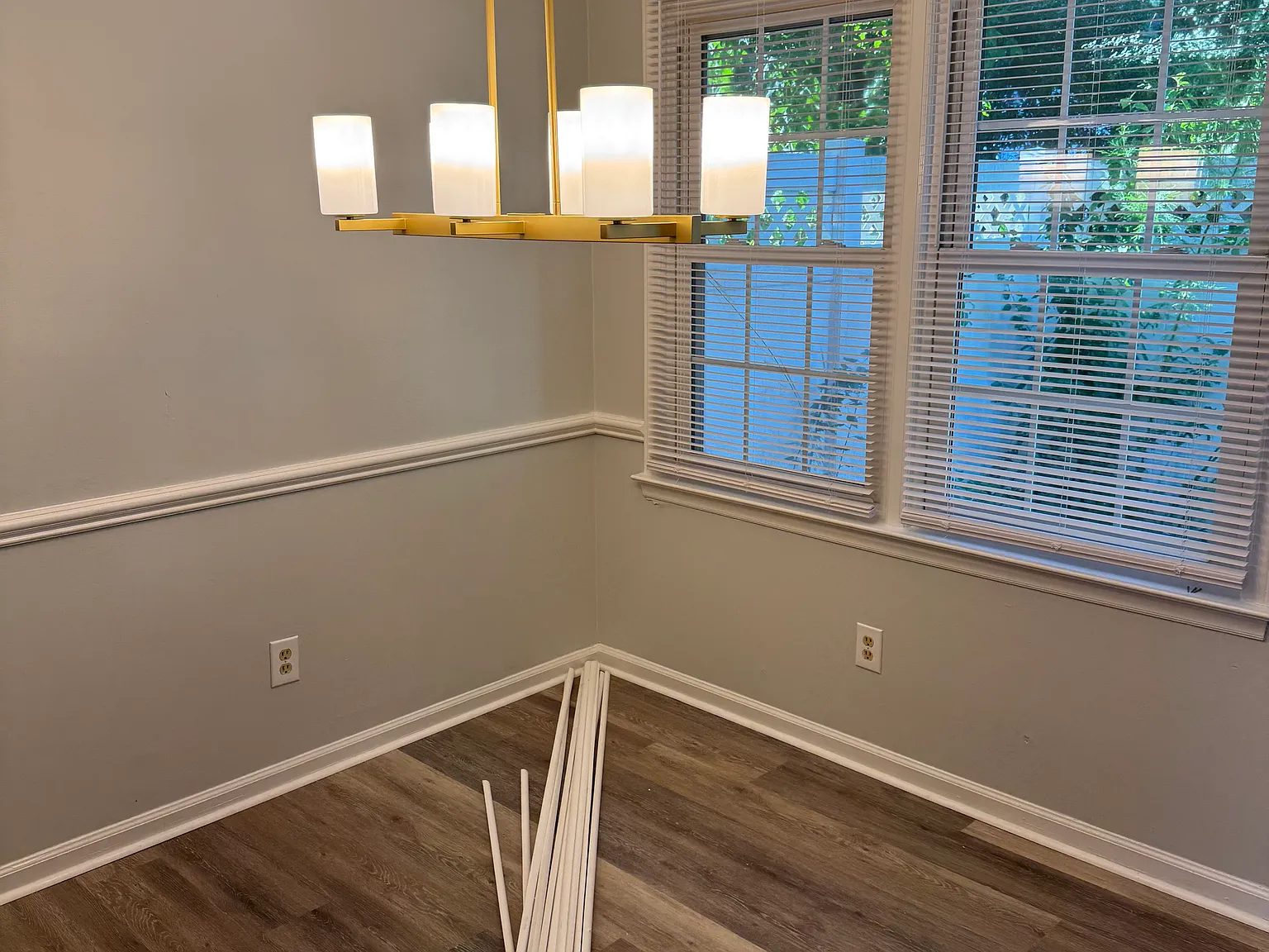 2 bed, 1.5 bath, 1041 sqft, $990 — Photo 3