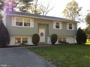 220 Lake Blvd, Lindenwold, NJ 08021