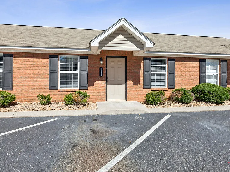 Home Place Apartments — Photo 11