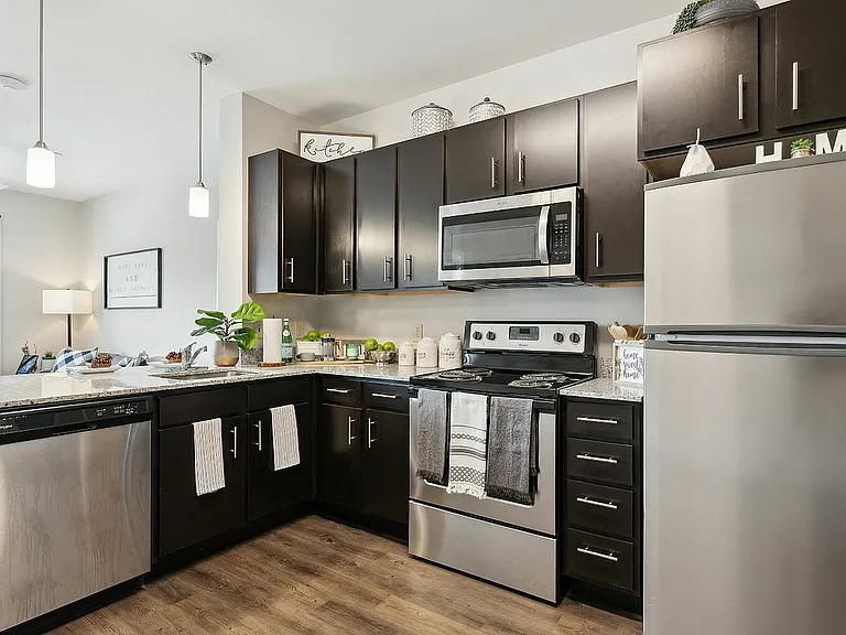 870 Toftrees Ave — Photo 6