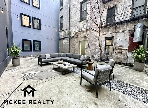 461 Dekalb Ave #1R Photo 1