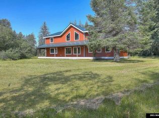 13 Columbine Ln, Gustavus, AK 99826