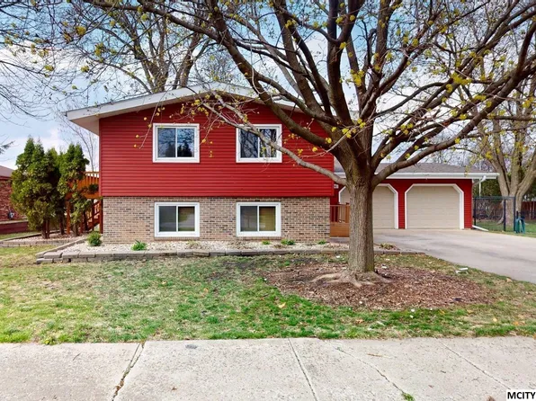 1044 14th St SE, Mason City, IA 50401