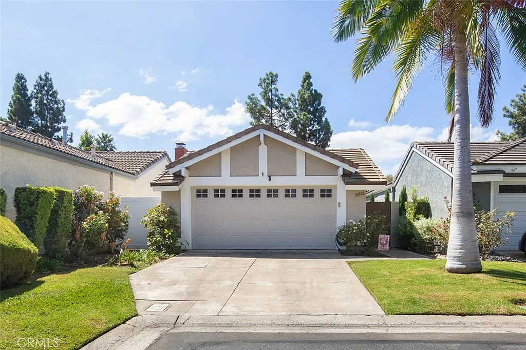 4 bed, 1570 sqft, $5,250 — Photo 3