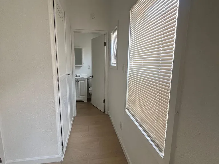 842 Alamitos Ave — Photo 18