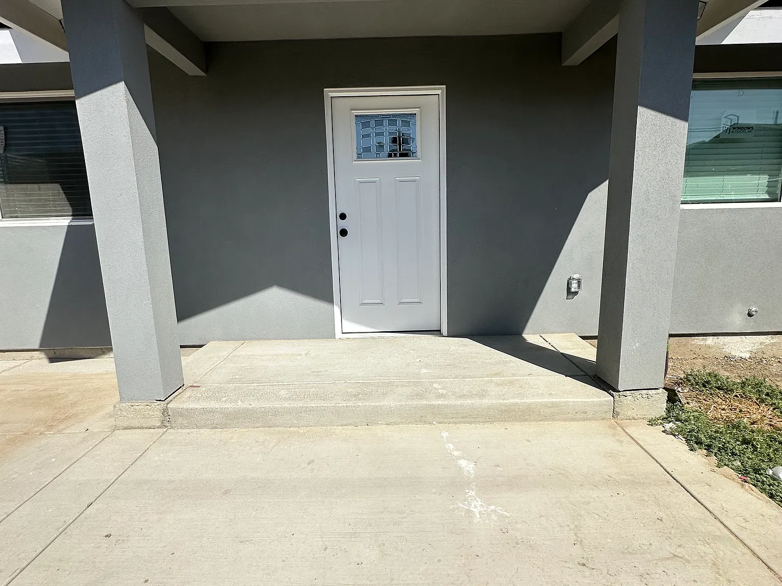 2 bed, 932 sqft, $2,000 — Photo 2