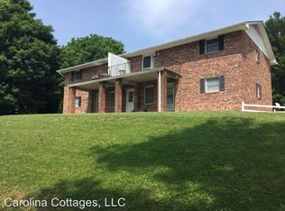 101 Osteen Dr APT 1, Hendersonville, NC 28792