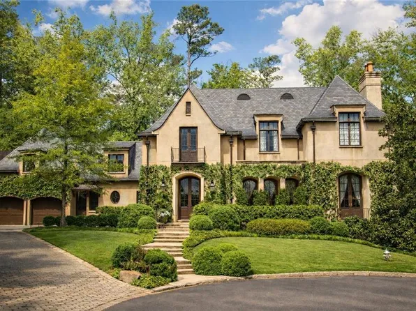 675 W Paces Ferry Rd NW Unit 10, Atlanta, GA 30327