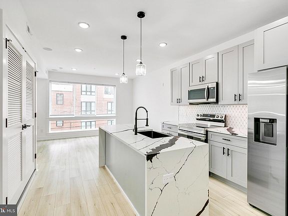 3rd image of 2054 N 2nd St #12