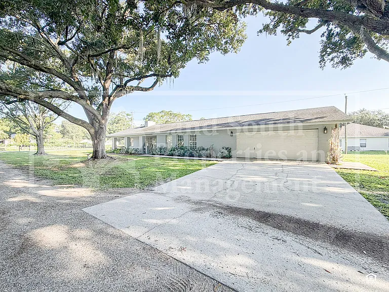 7935 Chase Rd — Photo 2