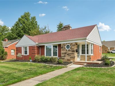 1073 Hereford Rd, Cleveland Heights, OH, 44112