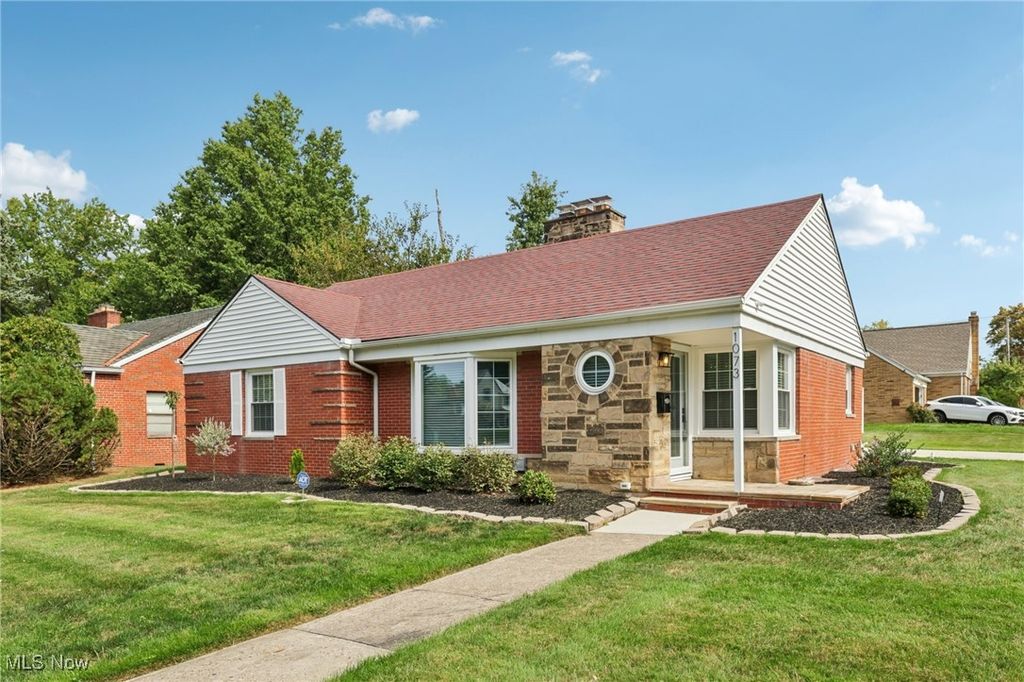 Real estate listing image
