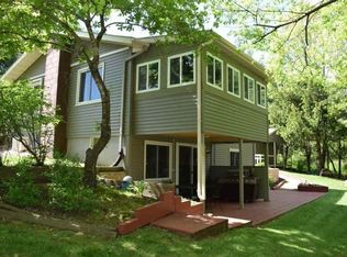 S922 Netherlands Dr, La Valle, WI 53941