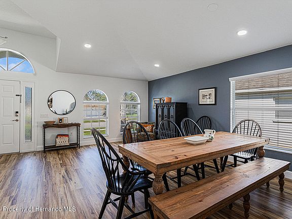 5th image of 4458 Lisette Cir