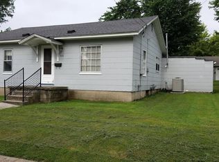 408 S Hill St, Marion, IL 62959