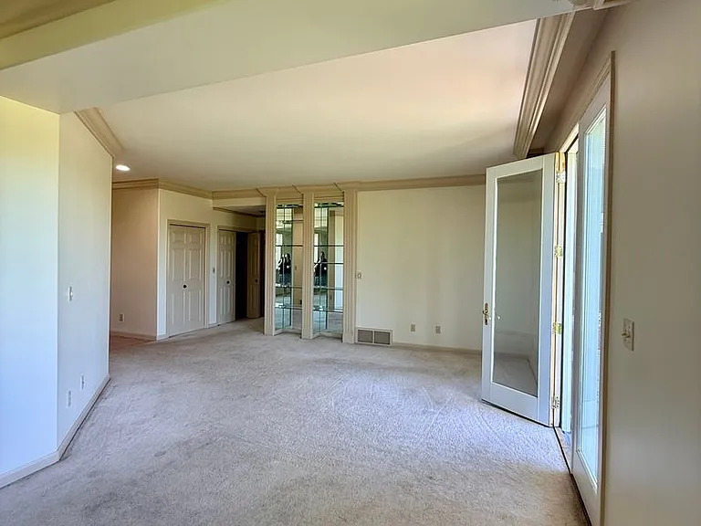 405 Overbrook Dr #9 — Photo 3