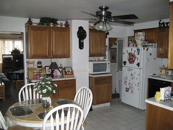 Eat in kitchen
