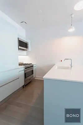 Rented by Bond New York | media 8