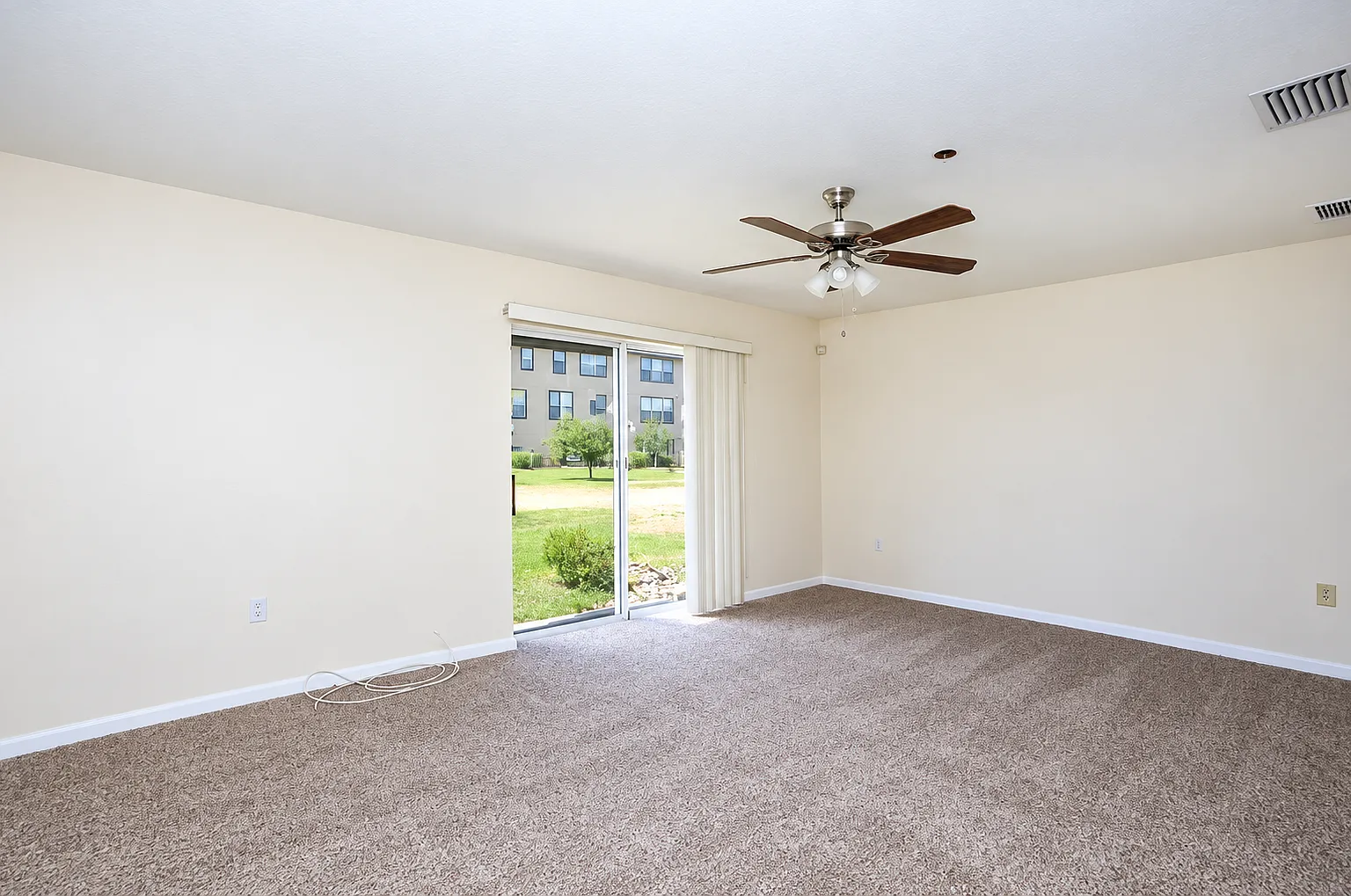 2522 Lexington Oak Dr — Photo 4