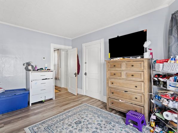 manchester-new-hampshire-74303983 picture