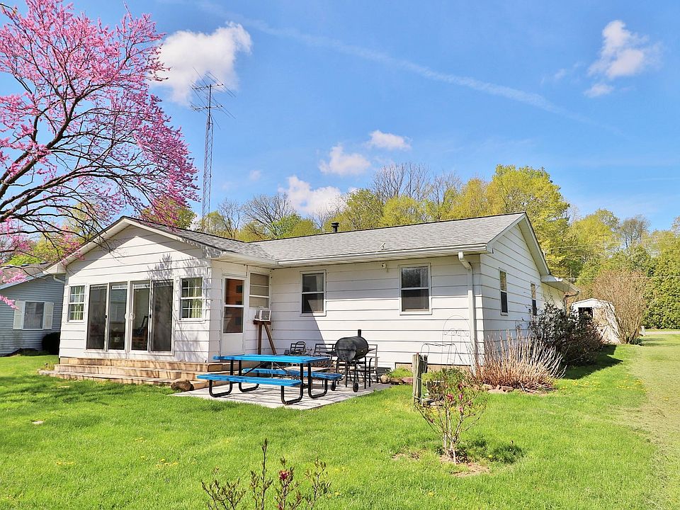 2403 S Airport Rd, Monticello, IN 47960 MLS 202307016 Zillow