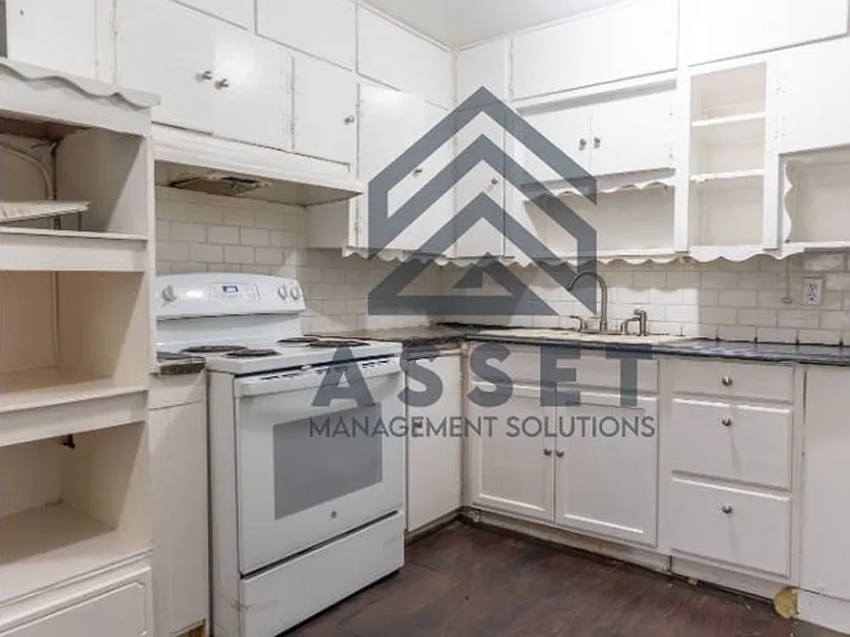 316 E Harmon Dr — Photo 11